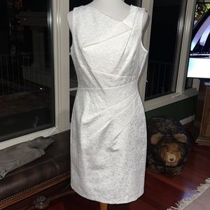 David Meister Sleeveless Elegant Dress